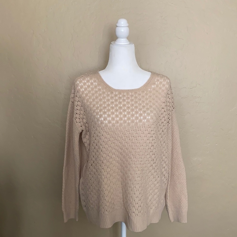 Cozy Casual Beige Knit Pullover (S/M)